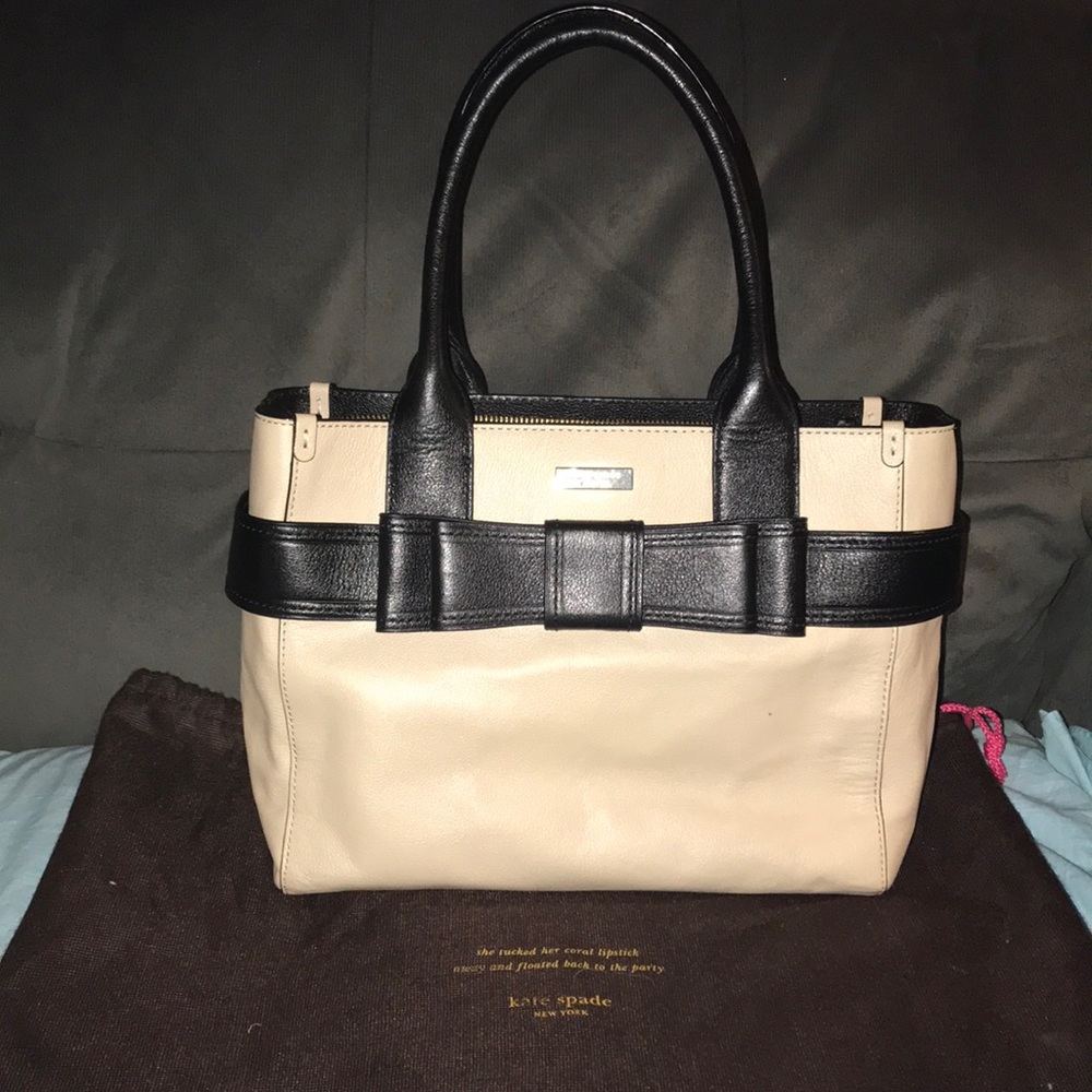 Kate spade hand bag